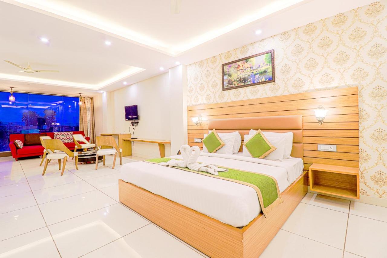 דהראדון The Glory Hotel מראה חיצוני תמונה